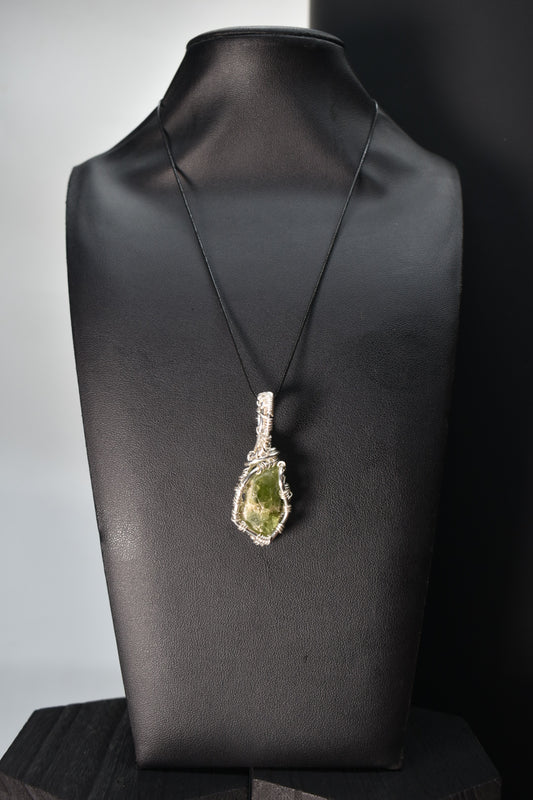 Nile Glow Pendant - KOSMIK COLLECTIONS