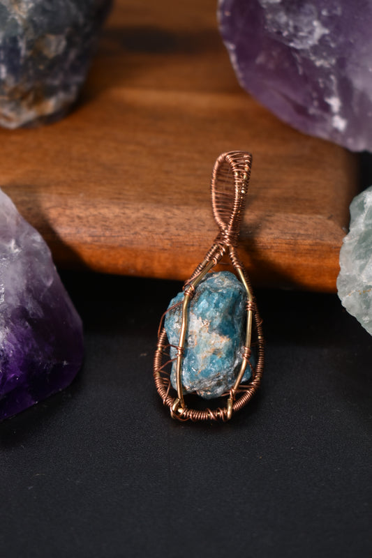 Apatite Pendant - KOSMIK COLLECTIONS