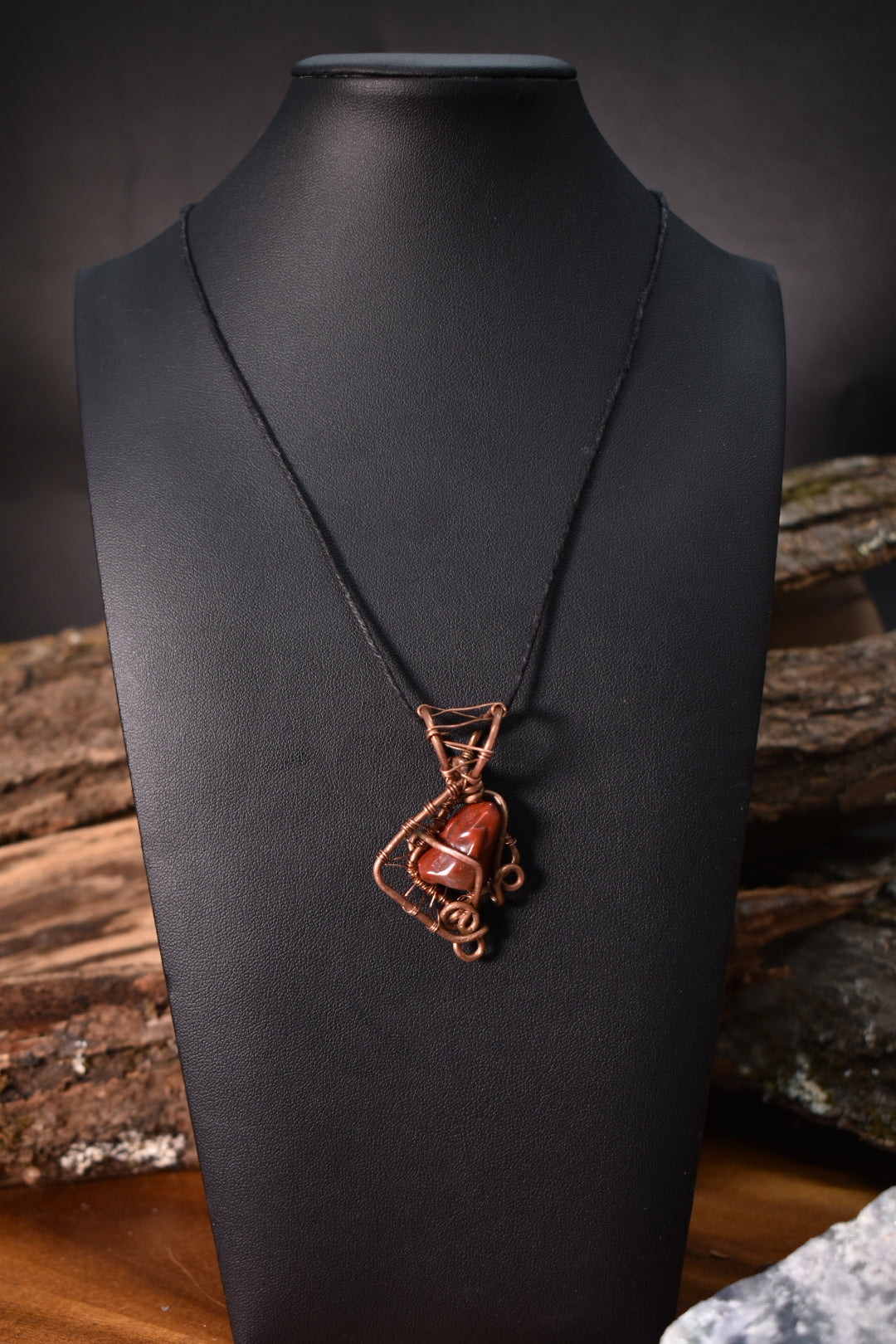 Red jasper Pendant - KOSMIK COLLECTIONS