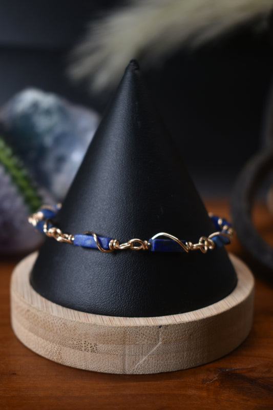 Lapis Lazuli —  Tail Bracelet