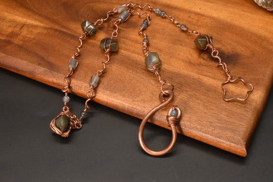 Labradorite spring tail necklace