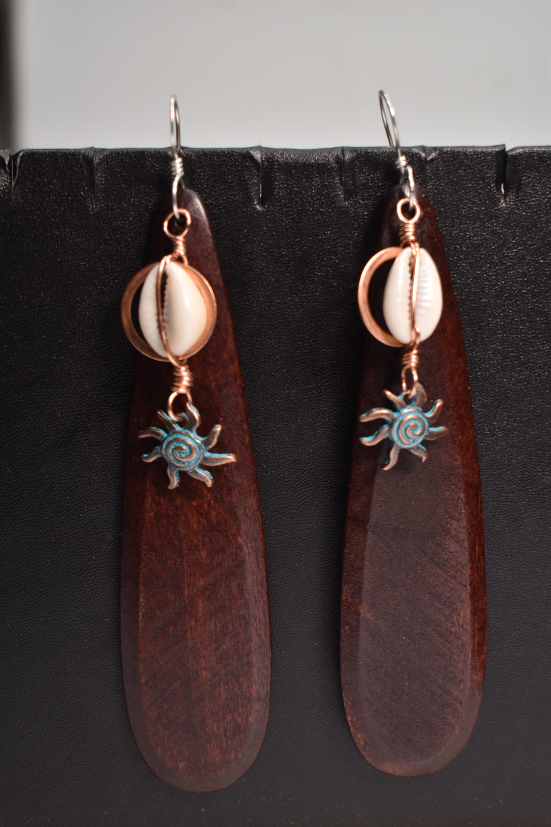 Cowrie - KOSMIK COLLECTIONS