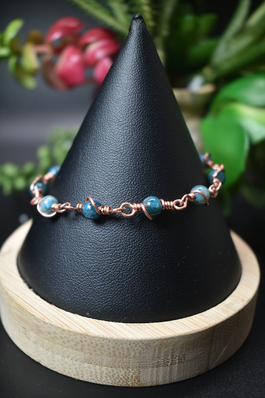 Apatite crystals Apatite jewelry copper jewelry copper bracelet Apatite bracelet crystals for communication crystals that bring positive energy